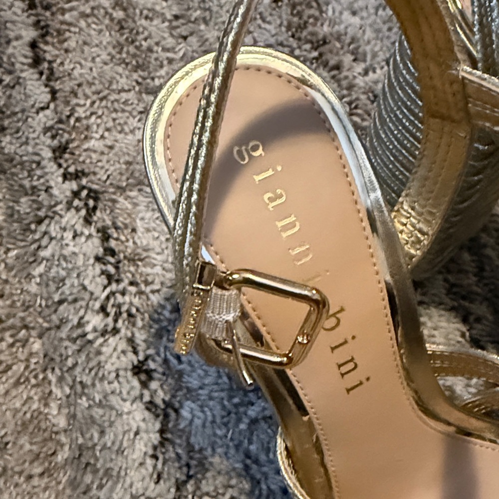 Giani Bernini Gold and Silver Strappy Platform Heels - Picture 8 of 8